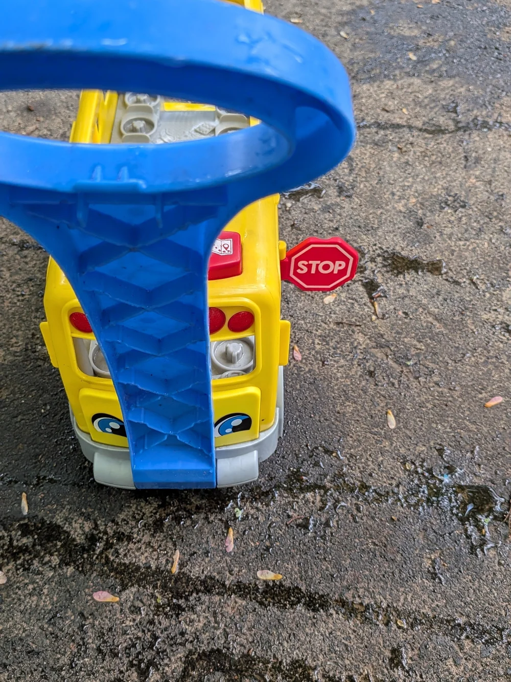 Yellow Toy School Bus Pull-Along for Kids